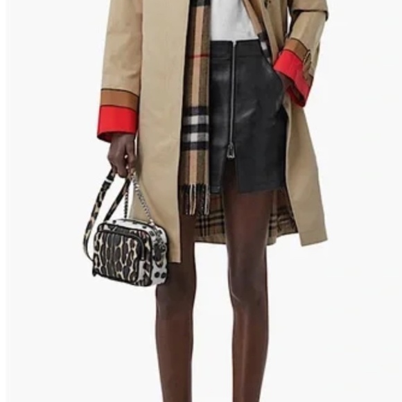 BURBERRY Giant Icon Check Cashmere Scarf: authentic, unisex - Picture 6 of 6